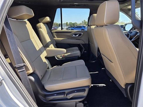 Used 2021 Chevrolet Tahoe Premier w/ Premium Package image 20