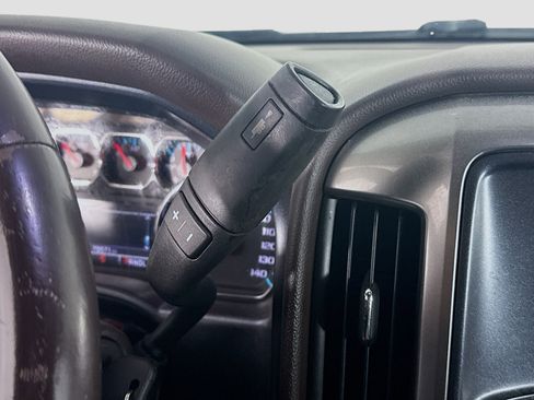 Used 2018 Chevrolet Silverado 1500 LT w/ Texas Edition image 20