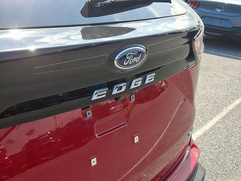 Certified 2024 Ford Edge Titanium AWD/4WD image 30