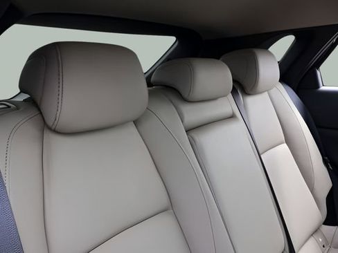 Used 2024 MAZDA CX-30 AWD 2.5 S w/ Preferred Package image 16