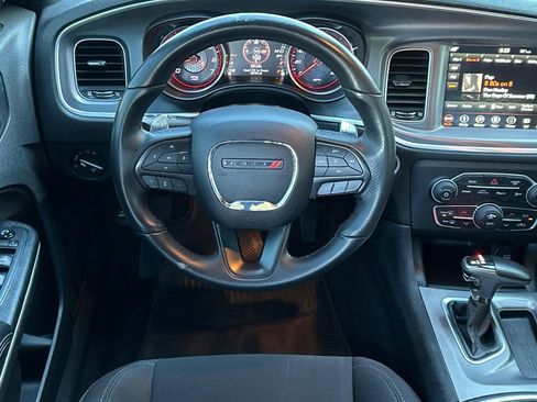 Used 2019 Dodge Charger R/T image 17