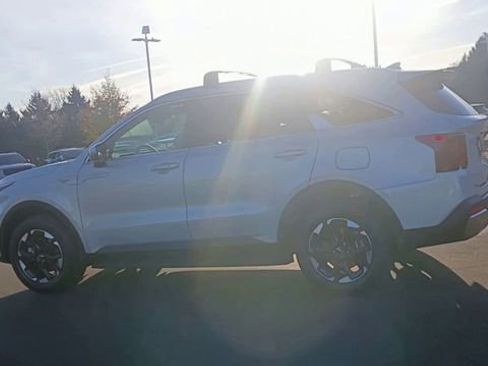 New 2026 Kia Sorento S image 8