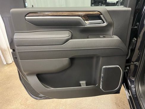 New 2026 GMC Sierra 2500 SLE w/ SLE Value Package; image 26