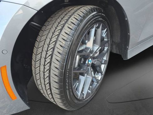 Used 2025 BMW 330i Sedan w/ Convenience Package RWD image 38
