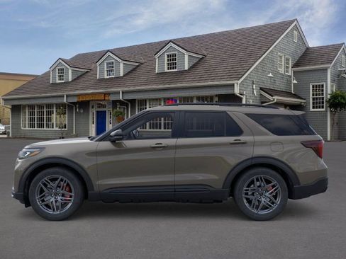 New 2026 Ford Explorer ST image 3