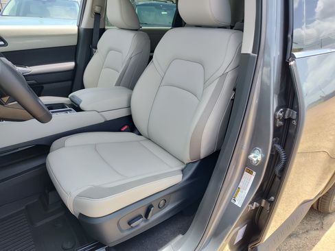 New 2026 Nissan Pathfinder SL FWD image 7
