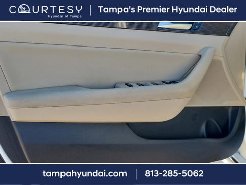 Used 2019 Hyundai Sonata Limited image 17