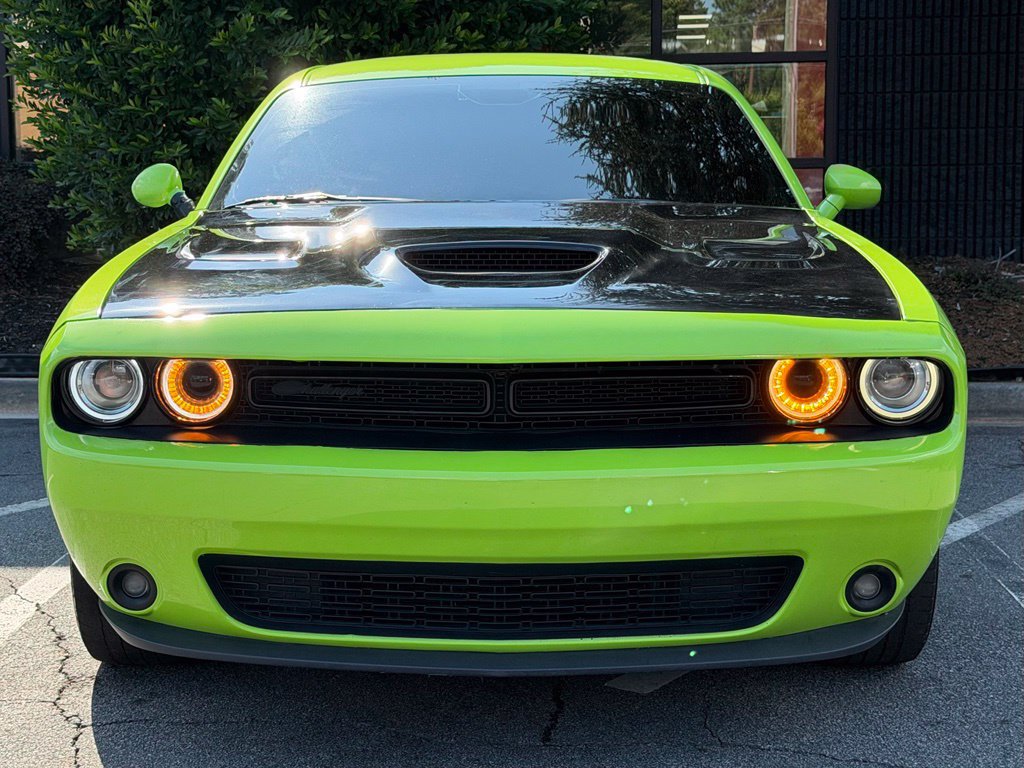 Used 2023 Dodge Challenger SXT w/ Blacktop Package RWD image 3