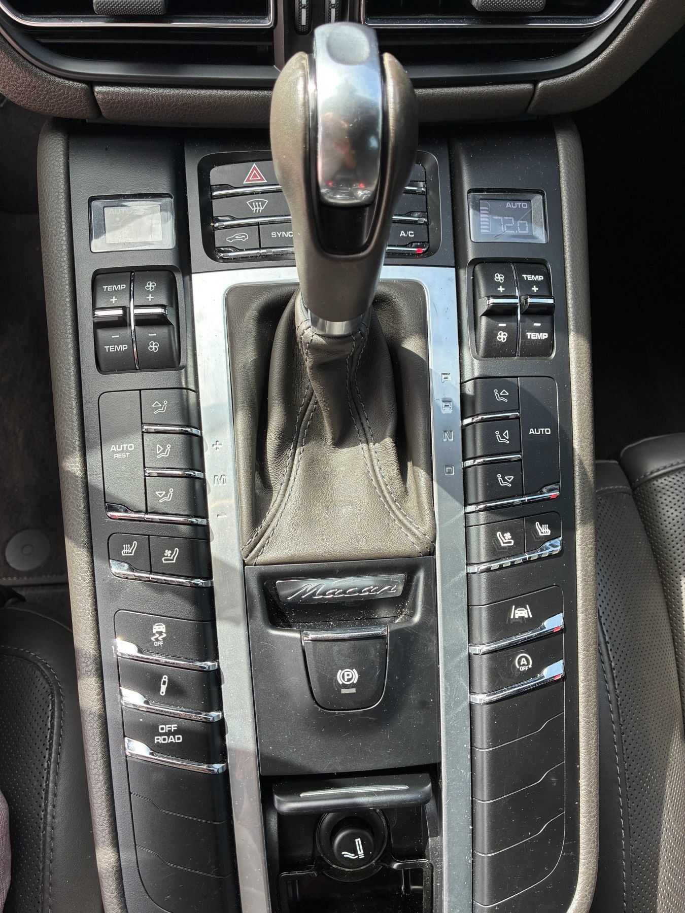 Used 2019 Porsche Macan S AWD/4WD image 17