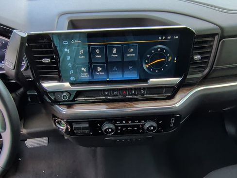 Used 2024 Chevrolet Silverado 2500 LT image 22