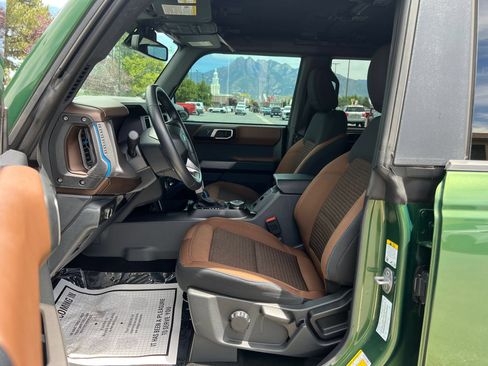 Used 2022 Ford Bronco Outer Banks AWD/4WD image 12