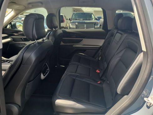 Certified 2025 Lincoln Nautilus Premier AWD/4WD image 11