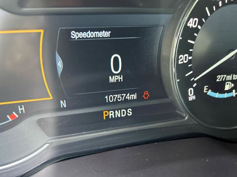 Used 2017 Lincoln MKC Select w/ Select Plus Package AWD/4WD image 19