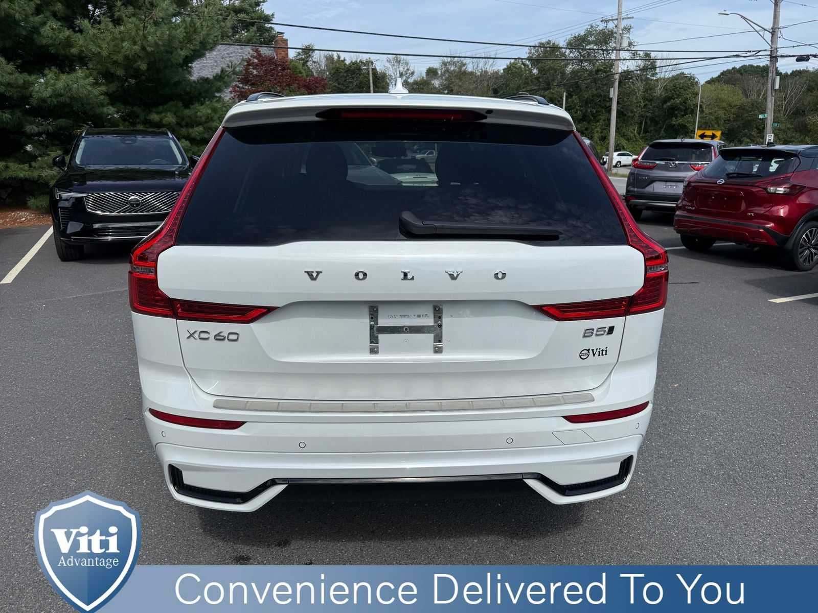 Certified 2024 Volvo XC60 B5 Plus w/ Protection Package Premier AWD/4WD image 7
