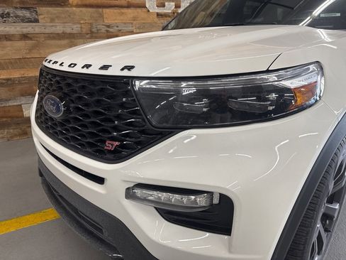 Used 2023 Ford Explorer ST w/ Equipment Group 401A image 5