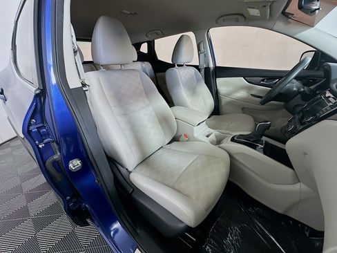 Used 2019 Nissan Rogue Sport SV FWD image 28