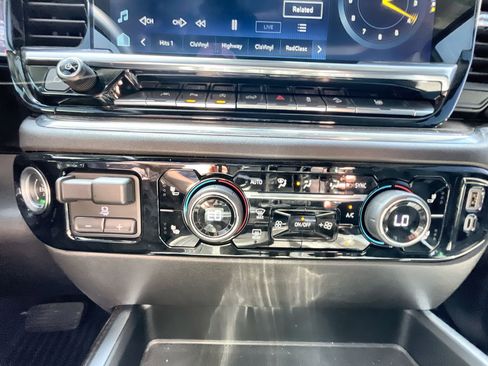 Used 2024 Chevrolet Silverado 1500 RST w/ Convenience Package II image 18