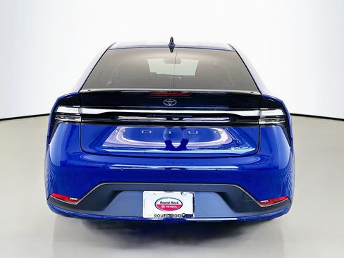 Used 2026 Toyota Prius Plug-In Hybrid FWD image 6