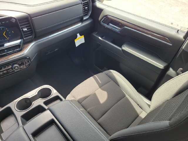 Certified 2024 Chevrolet Silverado 1500 LT AWD/4WD image 17