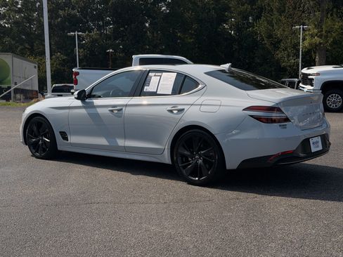 Used 2023 Genesis G70 2.0T w/ Sport Prestige Package RWD image 10
