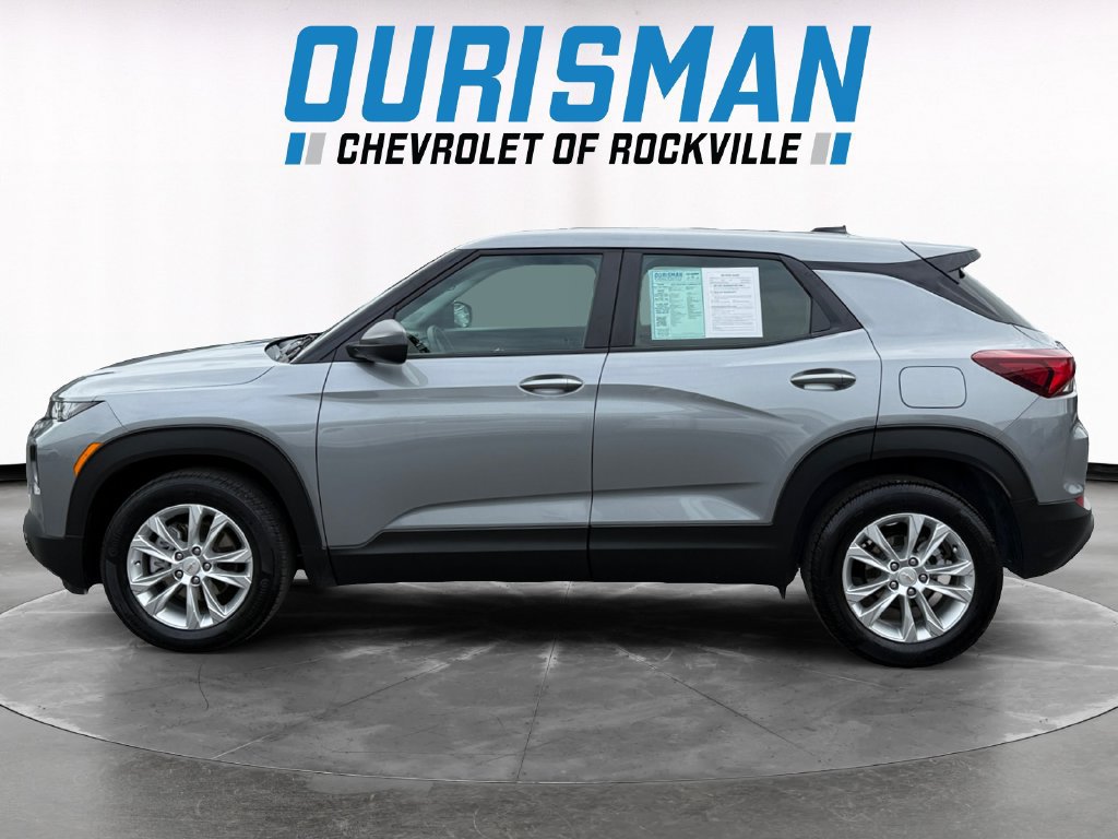 Used 2023 Chevrolet TrailBlazer LS FWD image 3