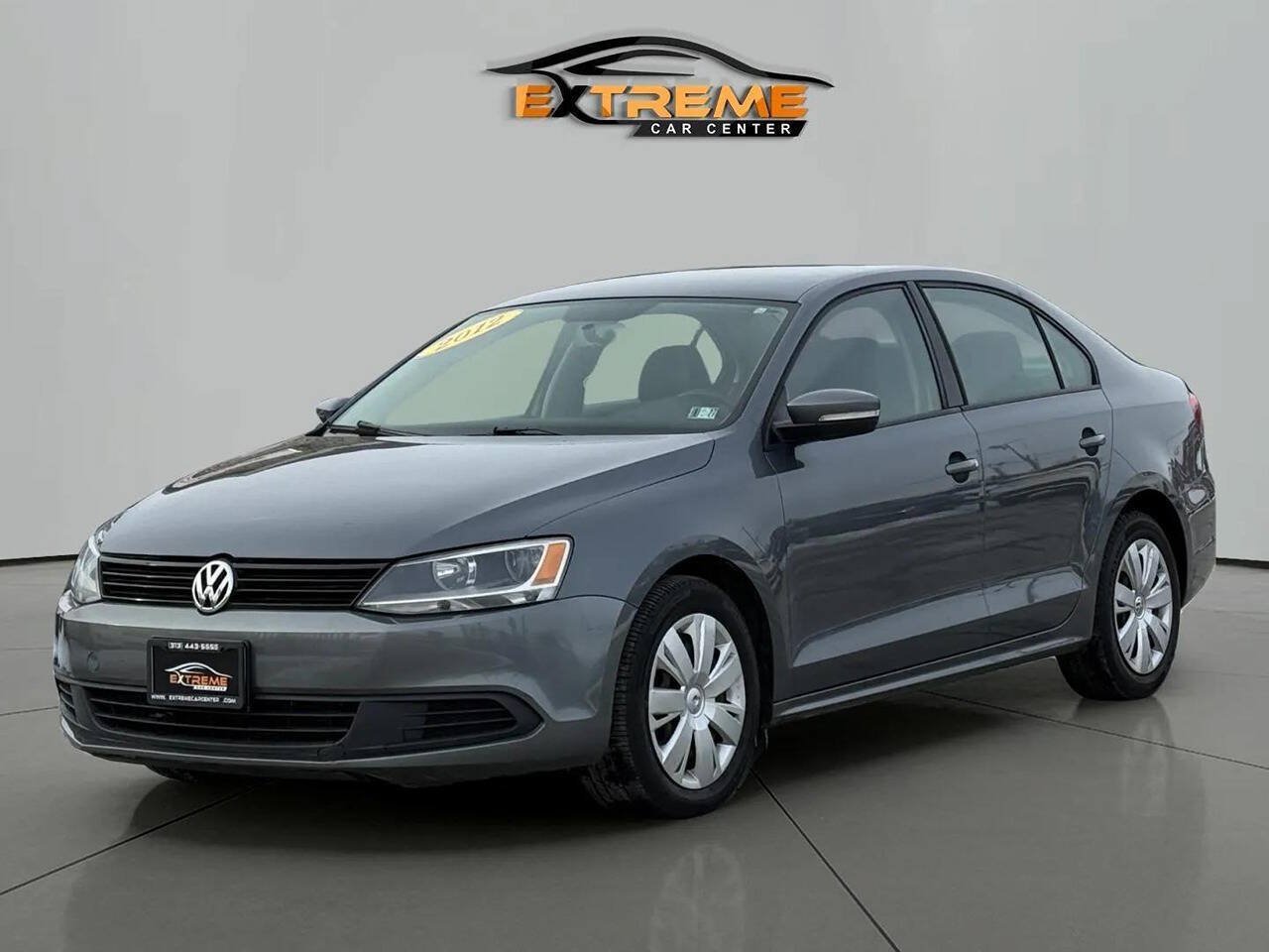 Used 2012 Volkswagen Jetta SE FWD image 2