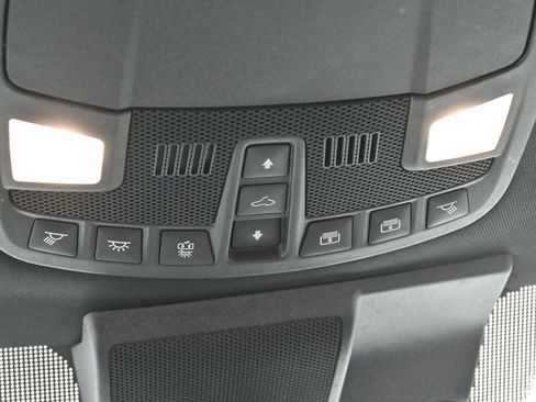 Used 2021 Ford F350 Platinum w/ Tremor Off-Road Package image 33