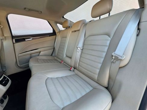 Used 2013 Ford Fusion SE image 10