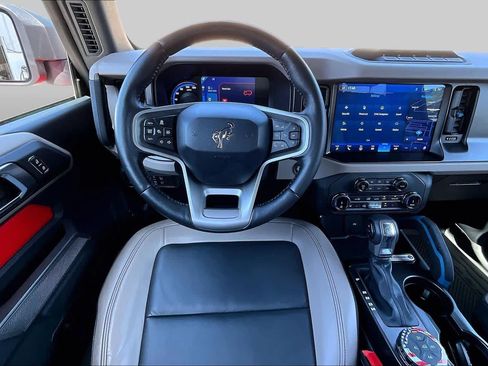 Used 2022 Ford Bronco Wildtrak AWD/4WD image 6