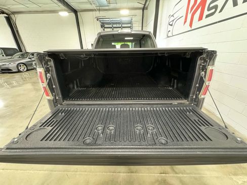 Used 2012 Ford F150 XLT w/ XLT Chrome Pkg image 8