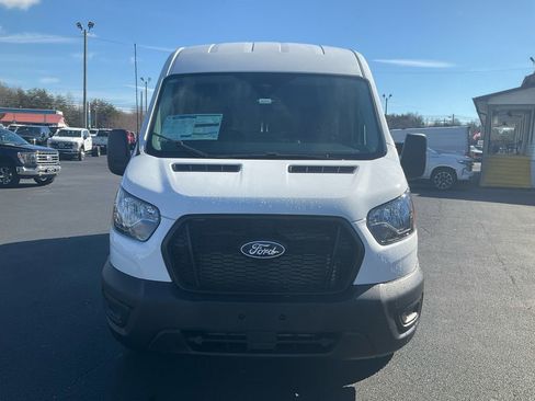 New 2026 Ford Transit 250 148 Medium Roof RWD image 2