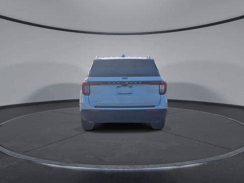 Used 2025 Ford Explorer Active image 7