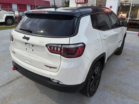 Used 2019 Jeep Compass Trailhawk AWD/4WD image 5