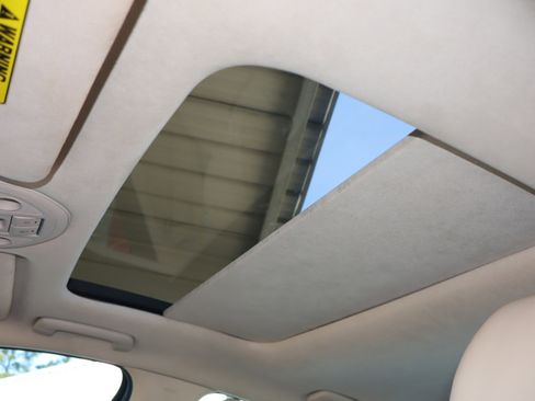 Used 2019 Genesis G70 3.3T Design image 16