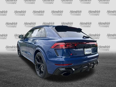 Certified 2025 Audi RS Q8 performance AWD/4WD image 7