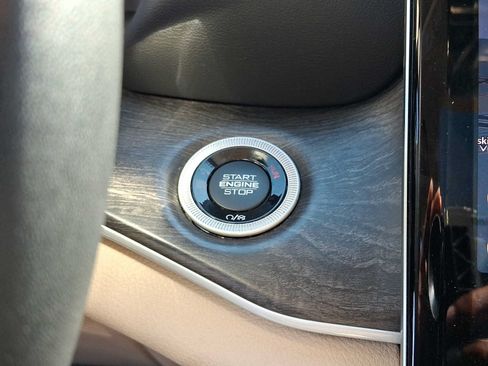 Used 2022 Jeep Grand Cherokee L Limited w/ Luxury Tech Group II AWD/4WD image 25