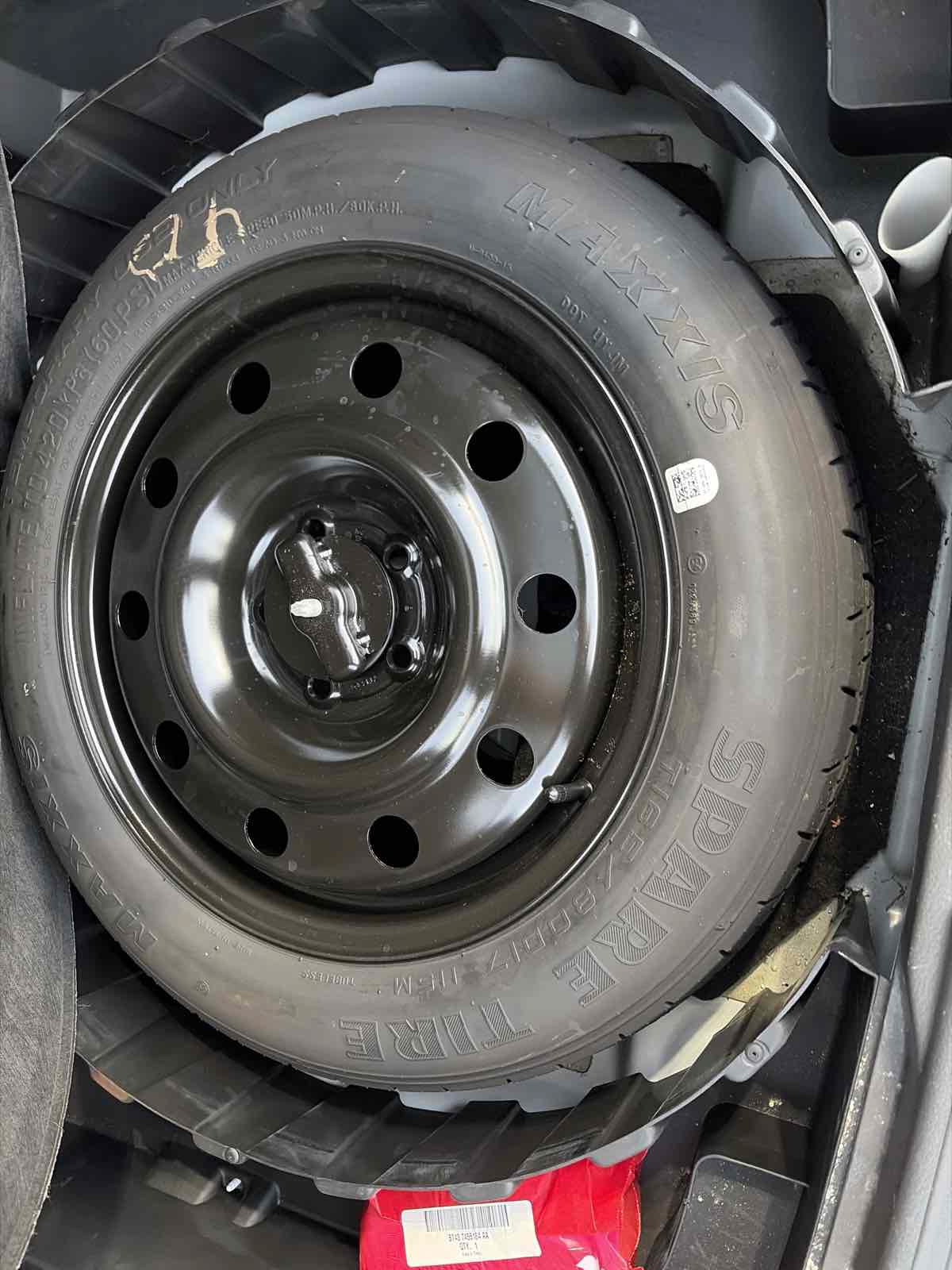 Used 2013 Ford Edge Limited FWD image 20