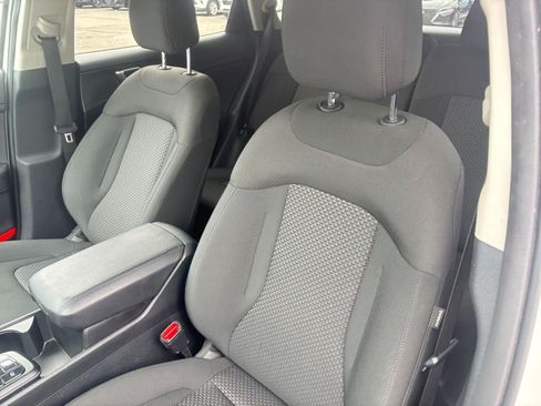 Used 2025 Kia Sportage LX FWD image 34