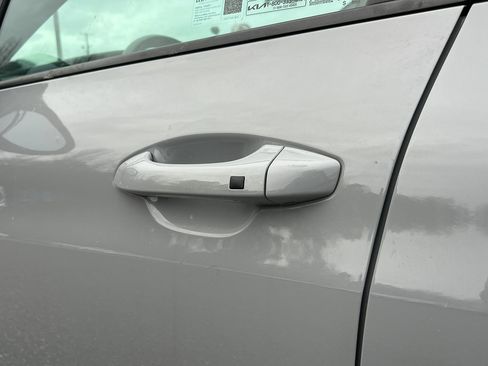 Used 2022 Kia K5 GT-Line image 12