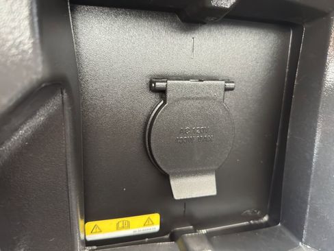 Used 2023 Ford F150 XLT w/ Equipment Group 302A High image 24