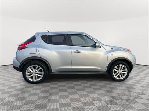 Used 2013 Nissan Juke SV image 4