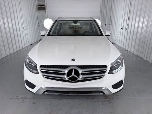 Used 2019 Mercedes-Benz GLC 300 image 2