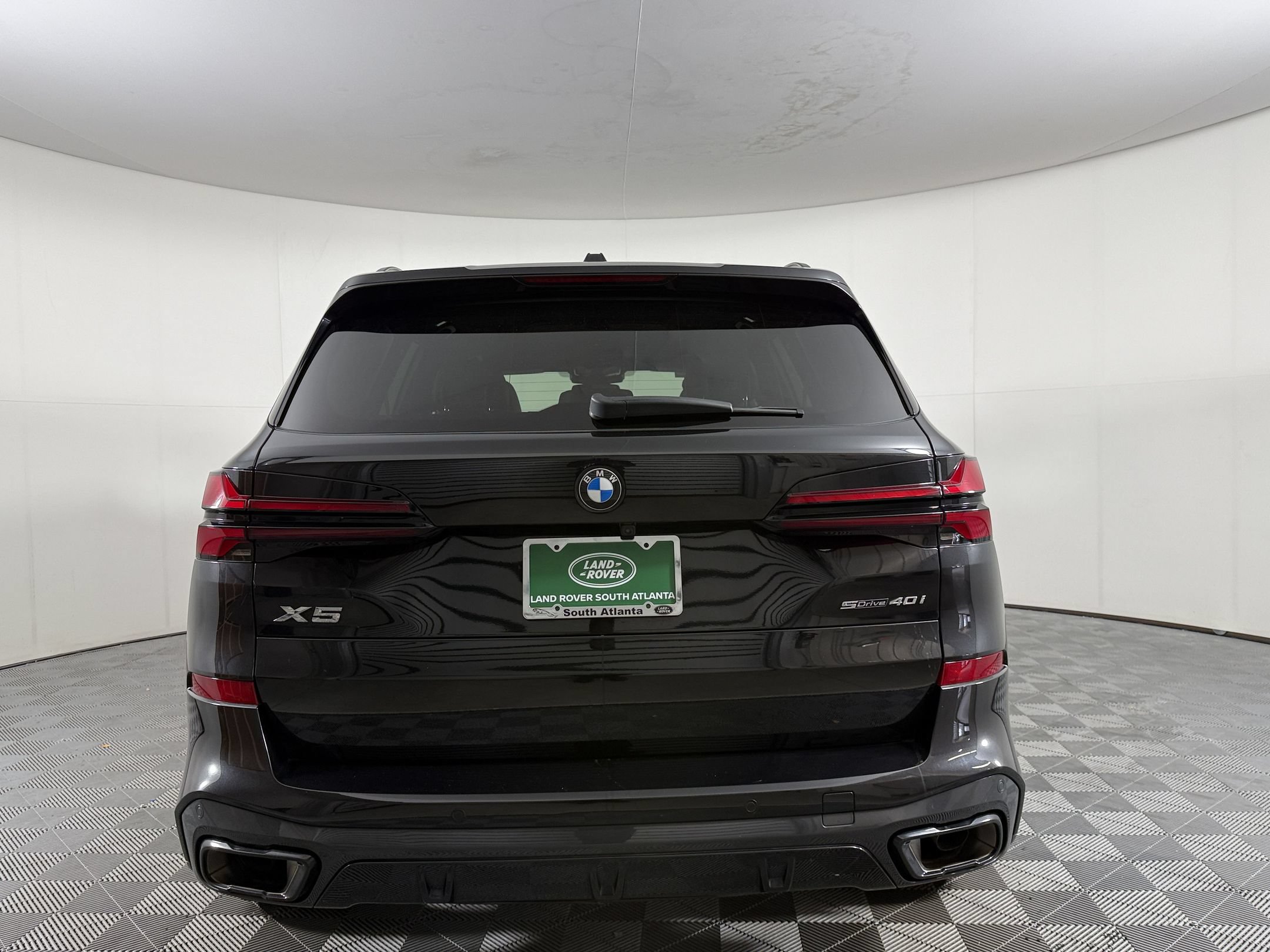Used 2024 BMW X5 sDrive40i w/ M Sport Package RWD image 10