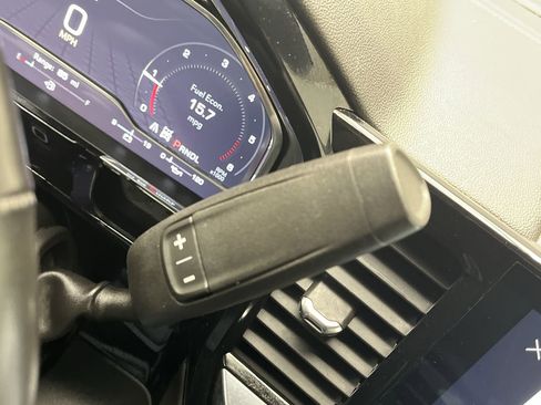 Used 2024 GMC Sierra 1500 SLE w/ X31 Off-Road Package image 25