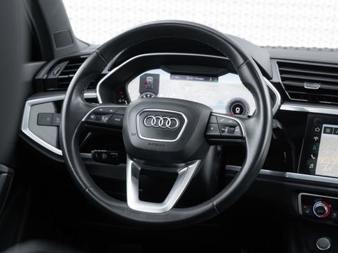 Used 2020 Audi Q3 2.0T Prestige w/ Prestige Package image 7