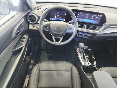 New 2026 Chevrolet Trax ACTIV w/ Sunroof Package image 8