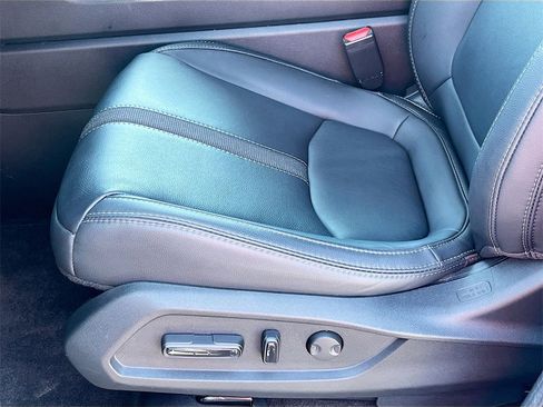 Used 2024 Honda Pilot EX-L image 18