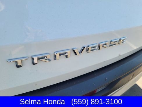 Used 2024 Chevrolet Traverse LT FWD image 29