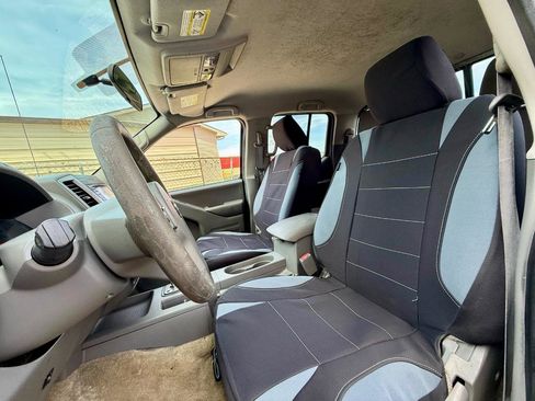 Used 2017 Nissan Frontier SV image 17