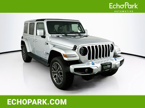 Used 2023 Jeep Wrangler Unlimited Sahara AWD/4WD image 1
